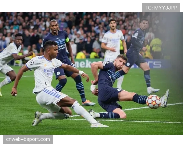 奇基尼奥远射破门，奥林匹亚科斯主场领先皇马